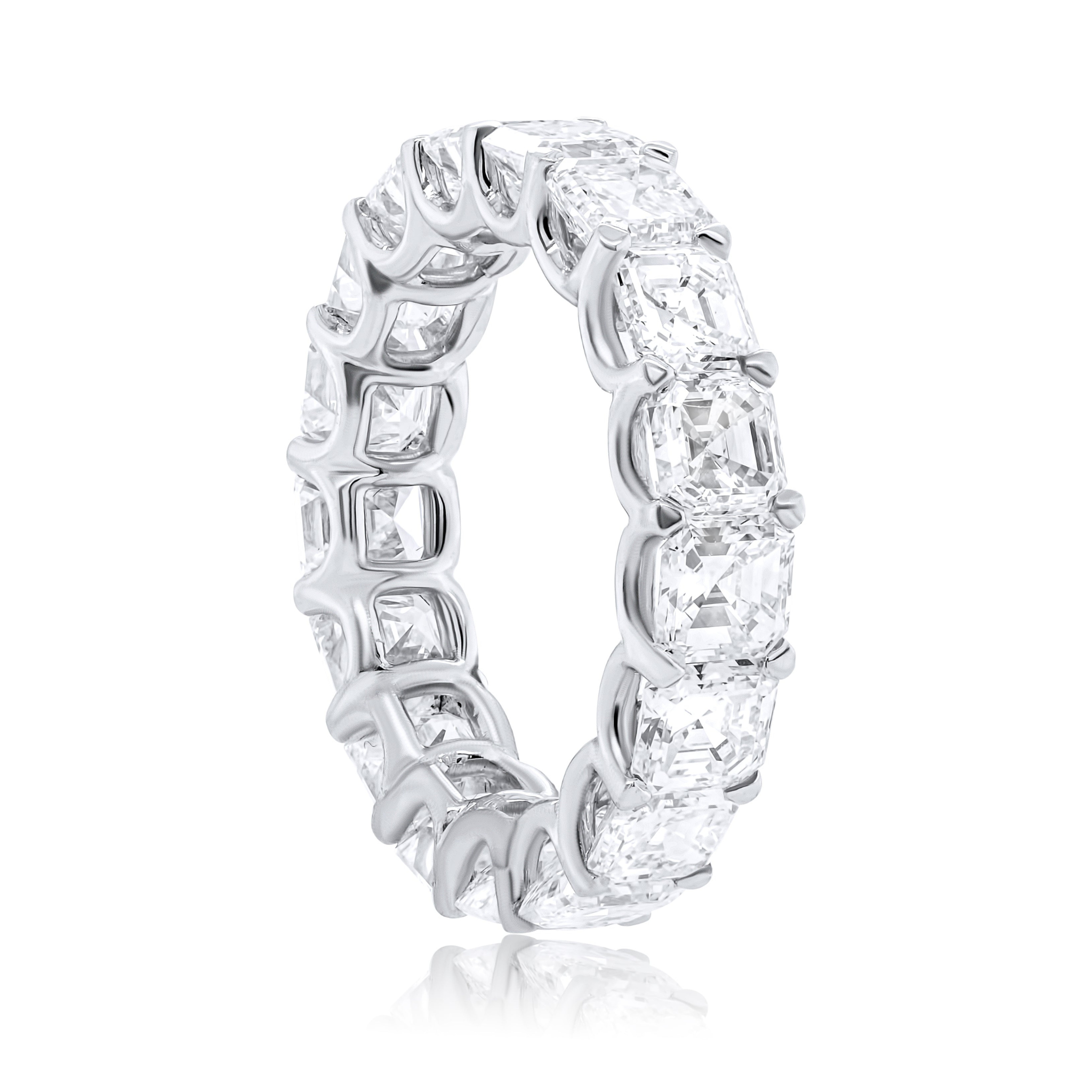 emerald cut diamond band yellow gold