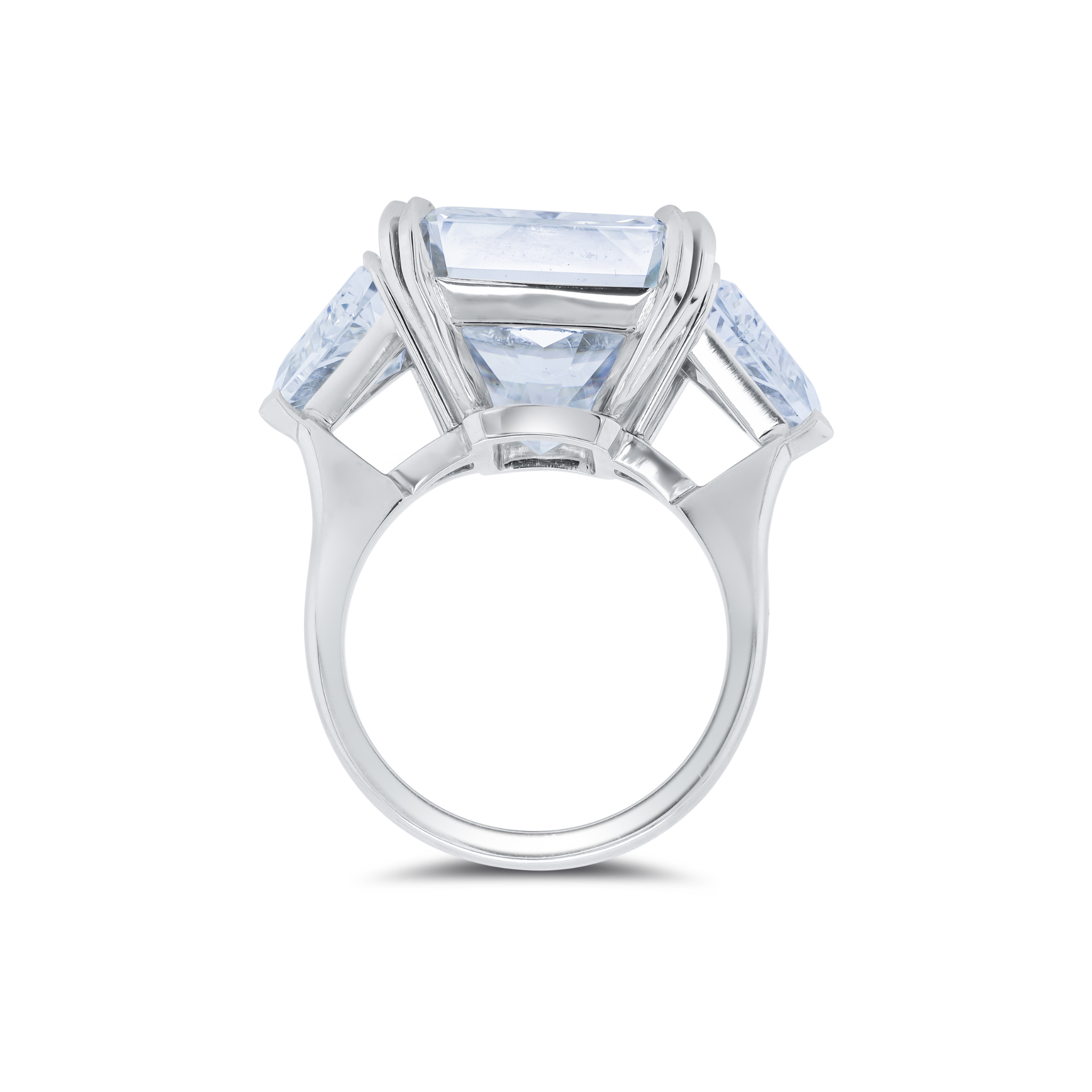 18.03ct radiant cut diamond ring with triangle side stones