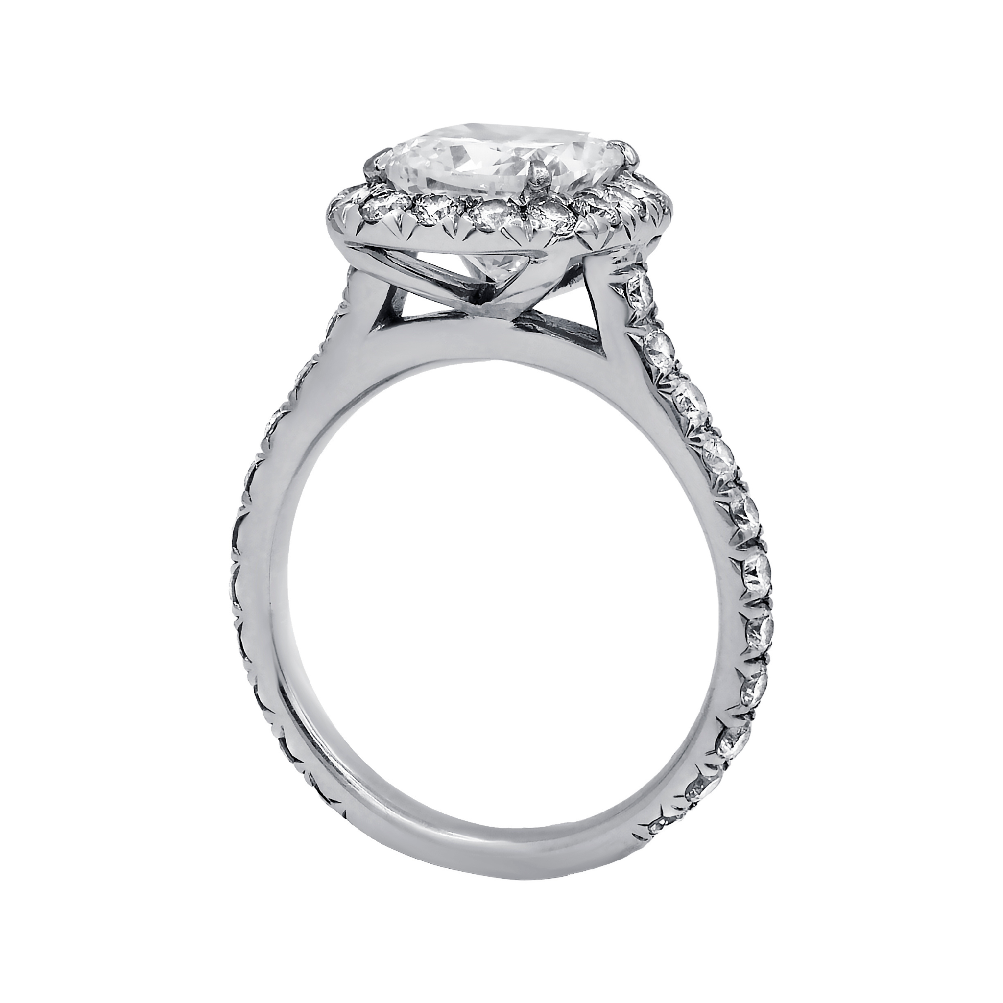2.02ct cushion cut halo engagement ring in 18kt white gold