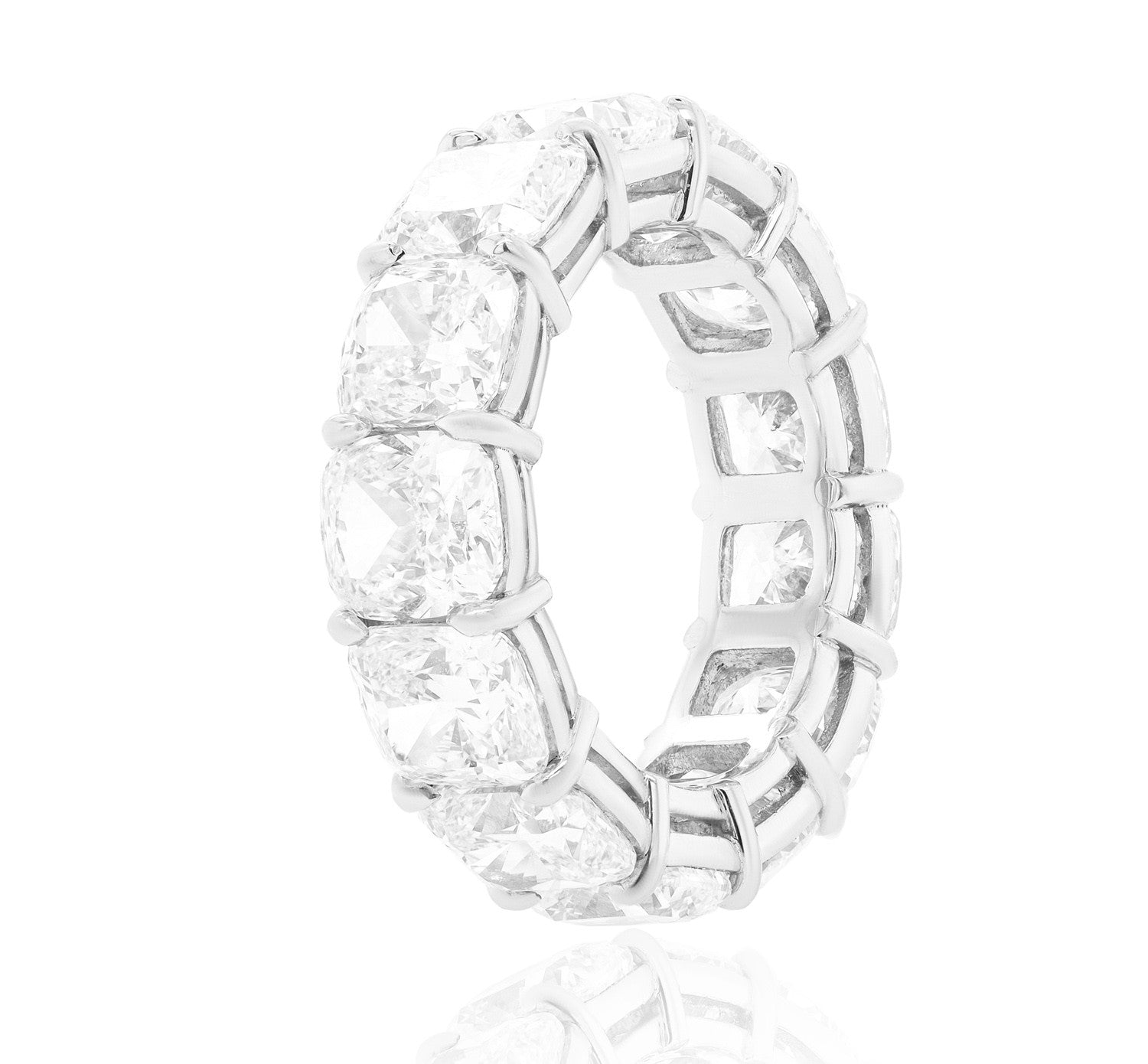 13.12cts Cushion Cut Diamond Band