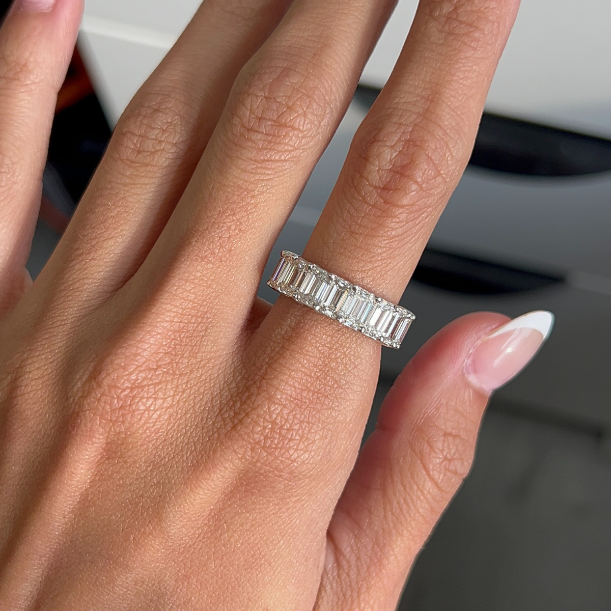 9.05ct emerald cut GIA certified diamonds band