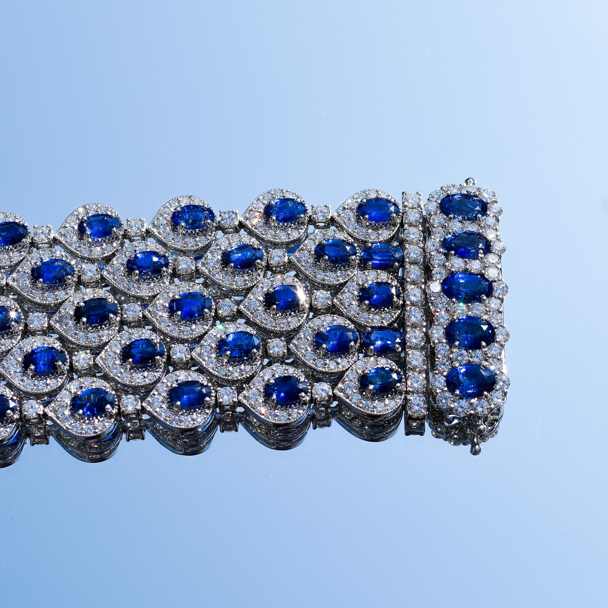 36.57ct Blue Sapphire & Diamond Halo Bracelet, 18k White Gold