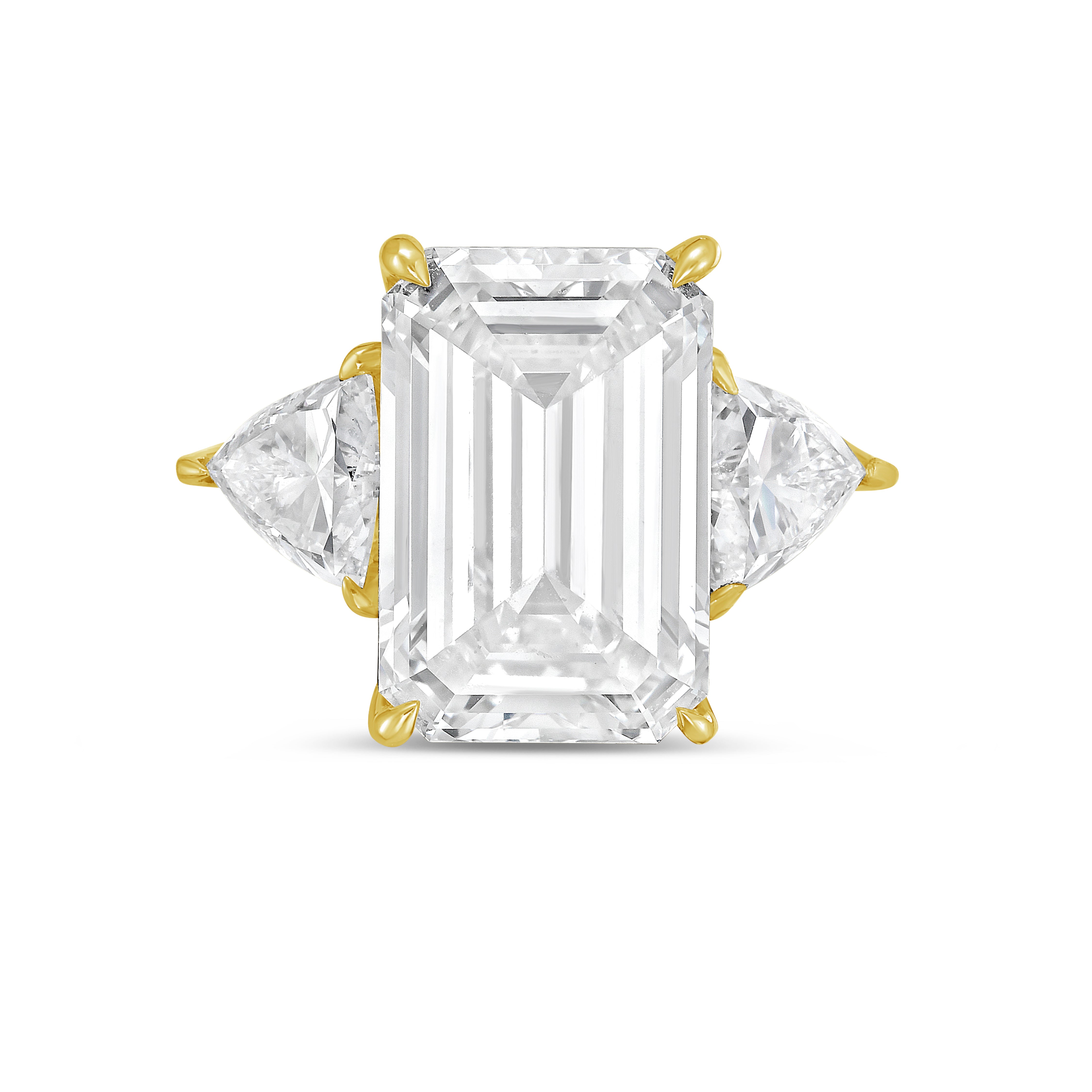 Lab Grown Emerald Diamond Ring With Trillions