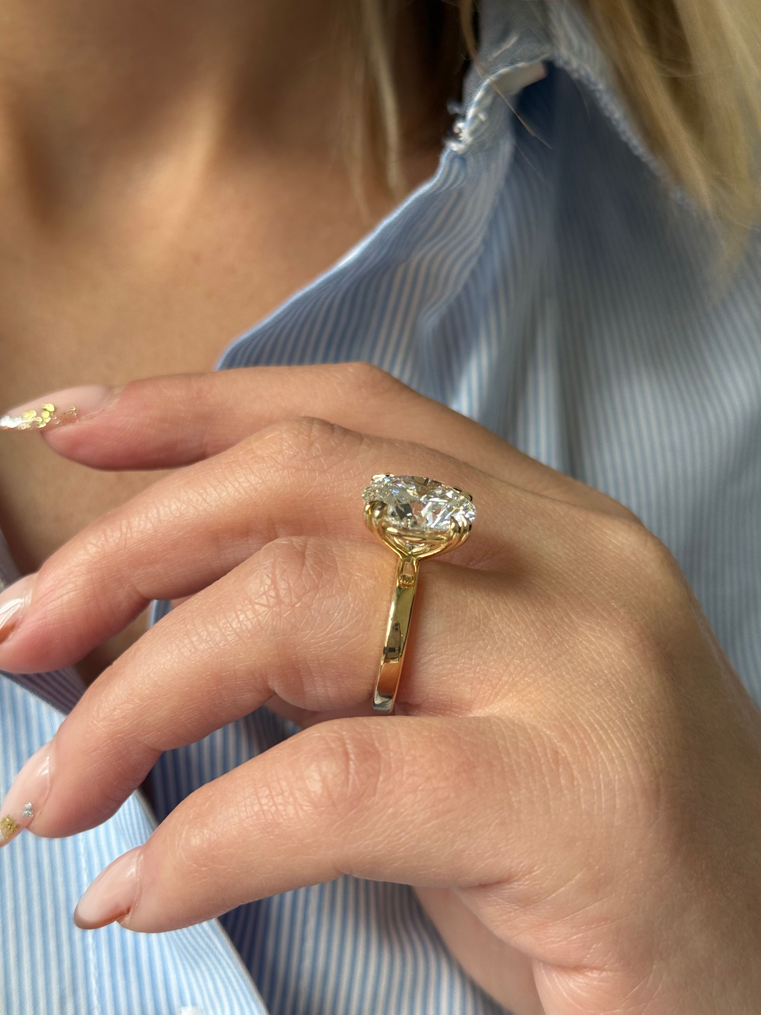 Lab Grown Round Split Claw Engagement Ring