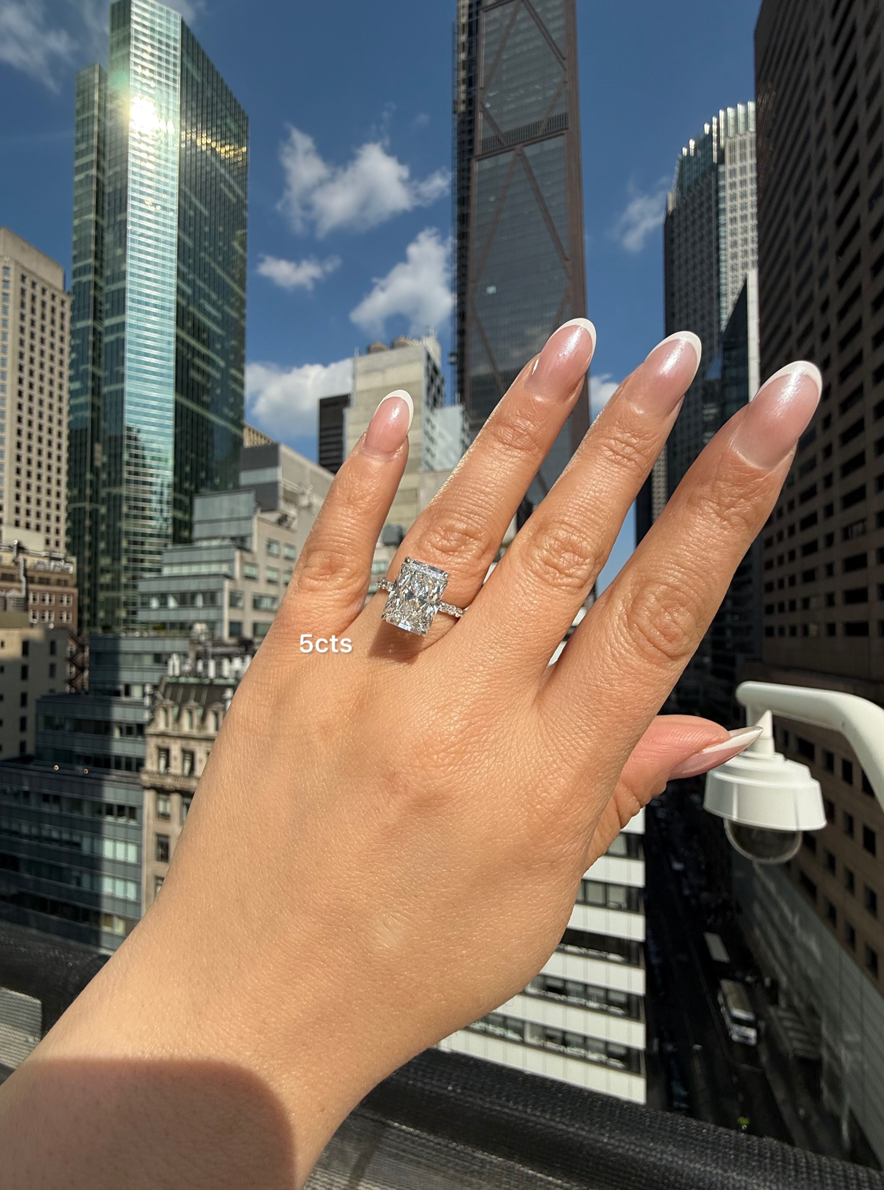 Lab Grown Radiant Cut Diamond Engagement Ring
