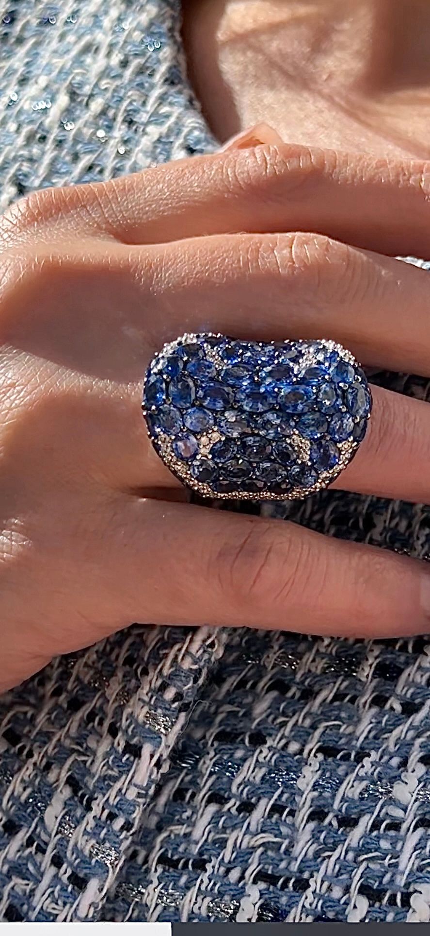 Oval Sapphire Diamond Fashion Ring
