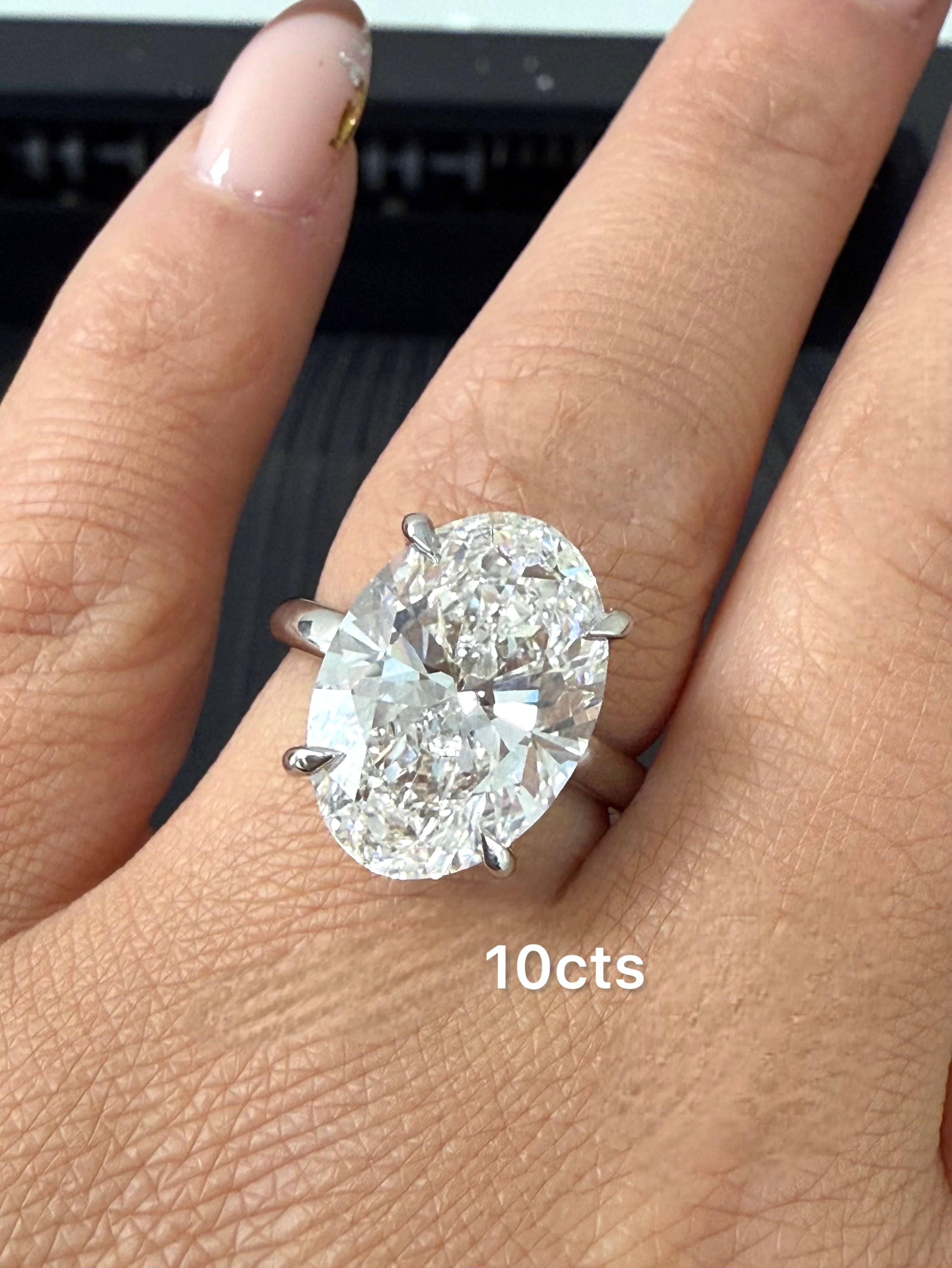 Lab Grown Oval Diamond Engagement Ring