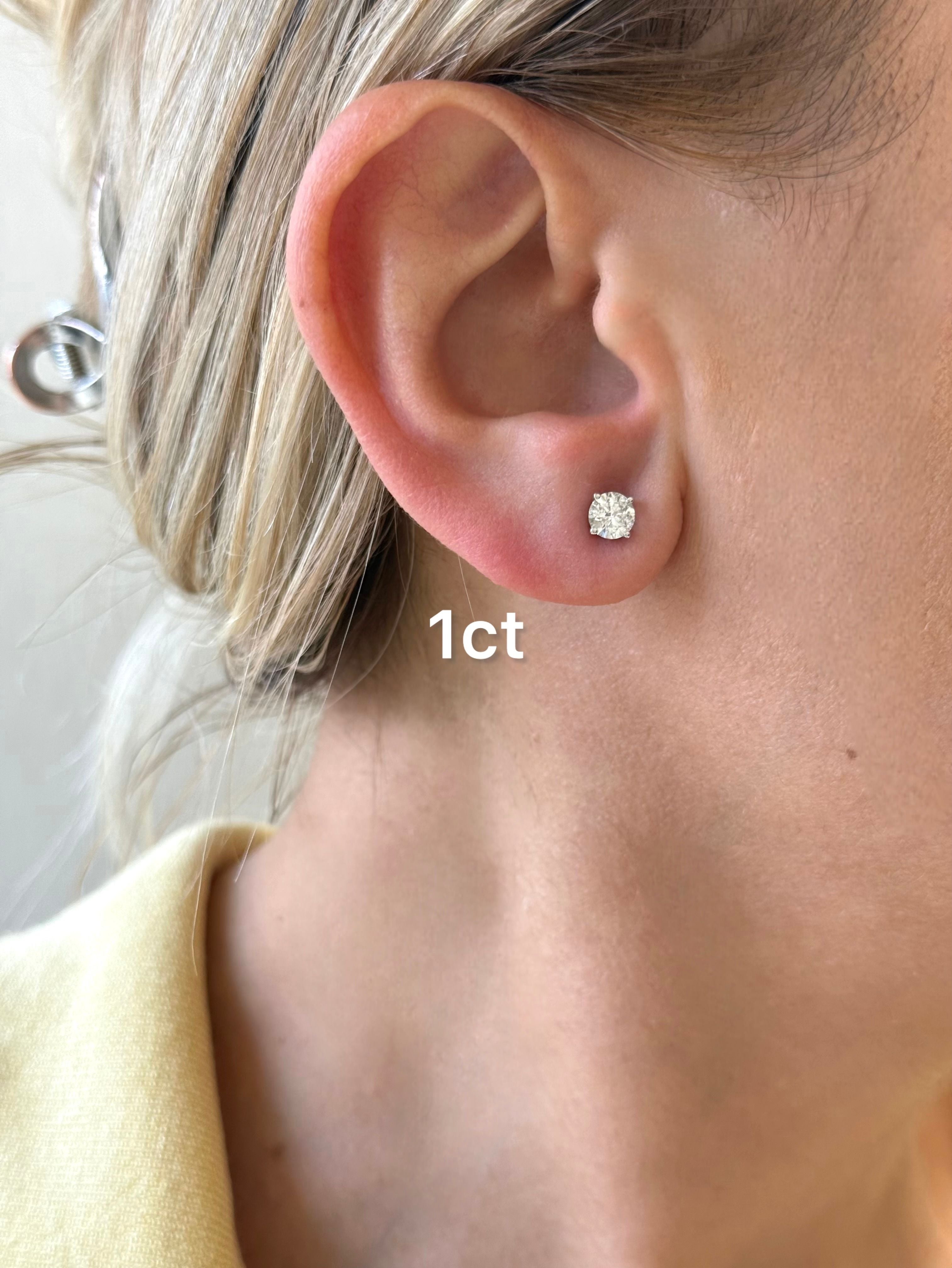 Lab Grown 4 Prong Round Diamond Studs