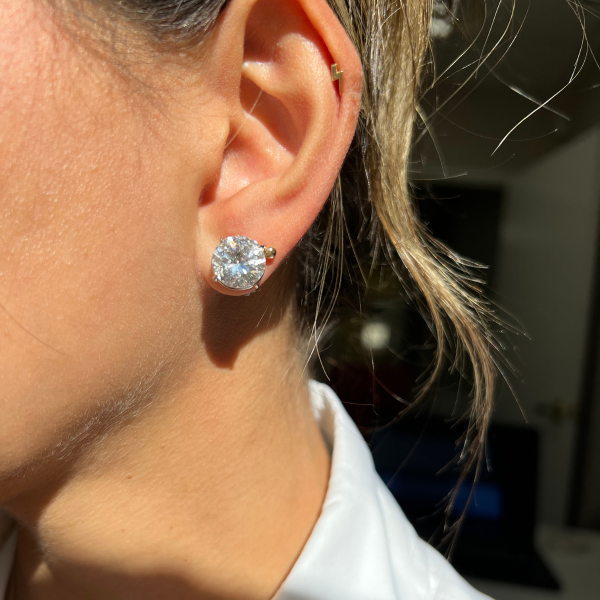 Clarity Enhanced Round Diamond Stud Earrings