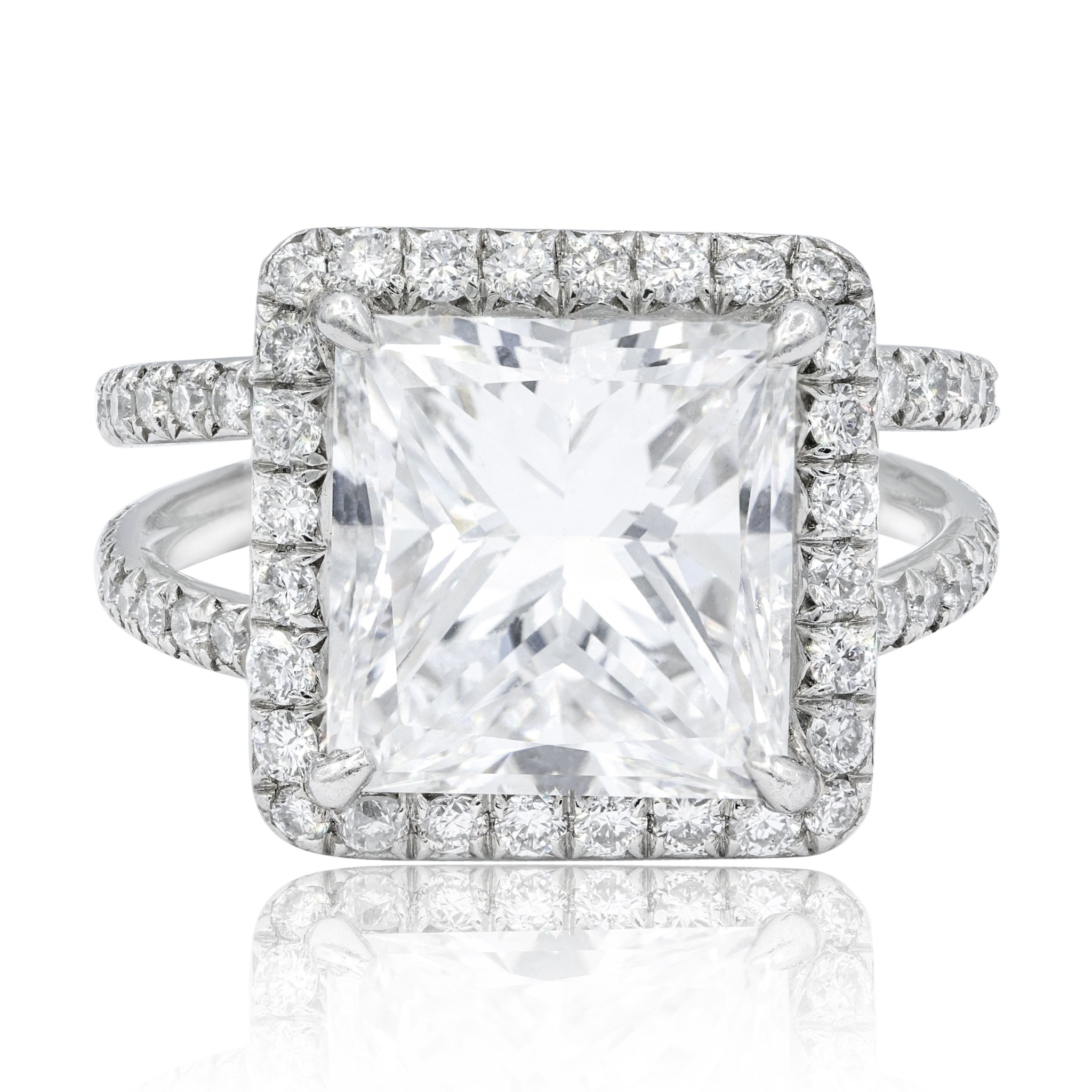 5.09ct Princess Cut With Side Round Diamonds Ring