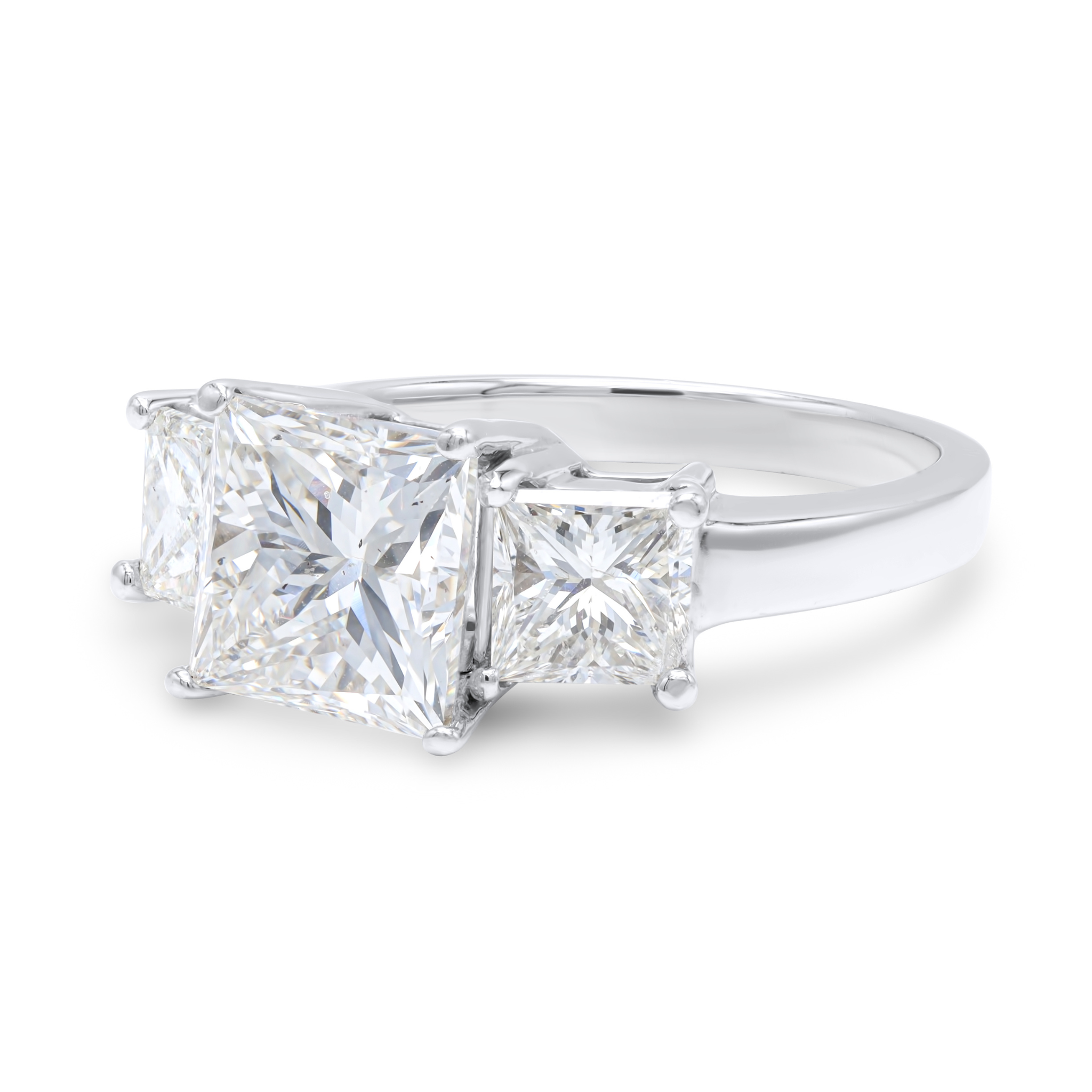 Clarity enhanced diamond ring with princess cut trio