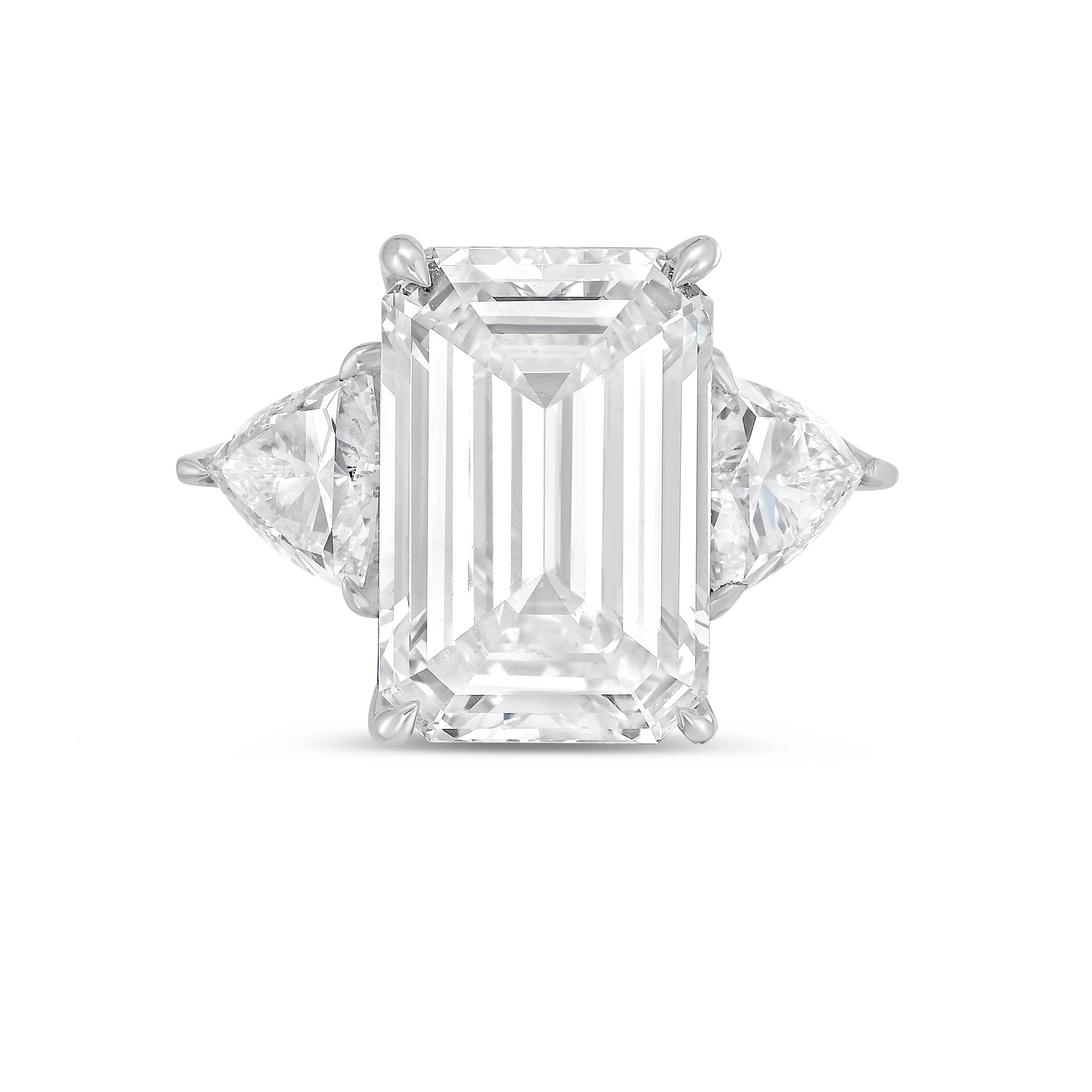 Lab Grown Emerald Diamond Ring With Trillions