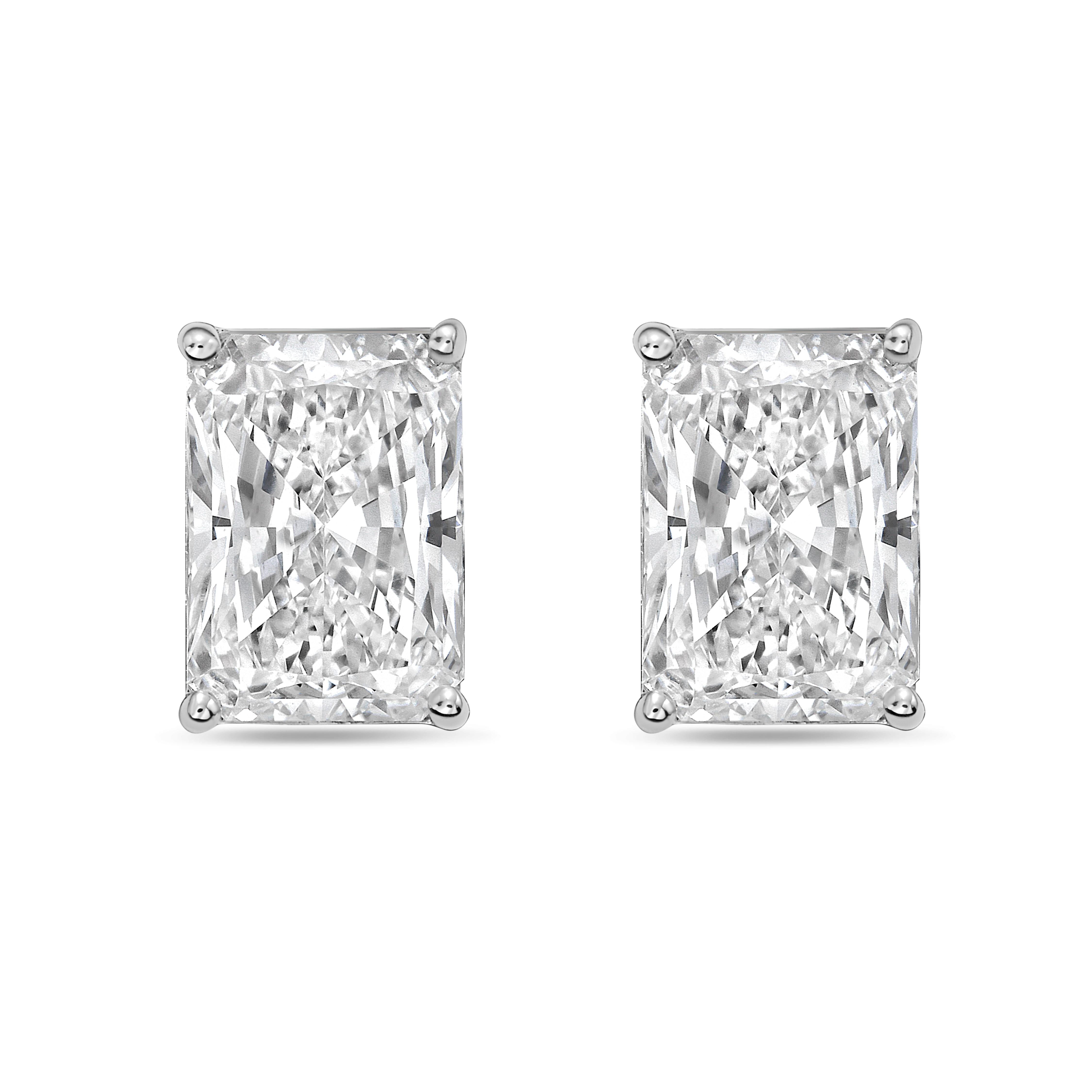 Lab Grown Radiant Cut Diamond Studs