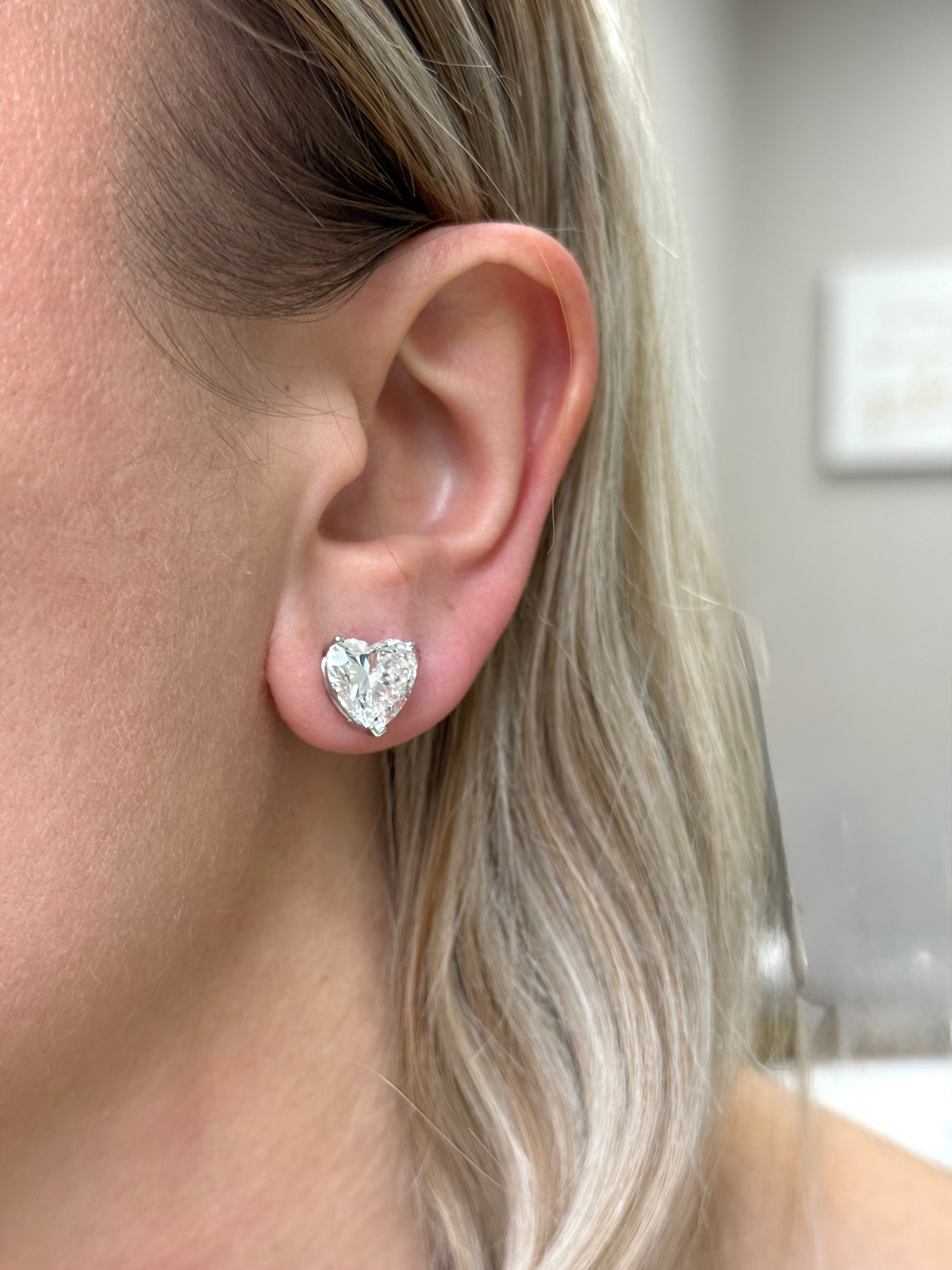 LAB GROWN HEART DIAMOND STUD