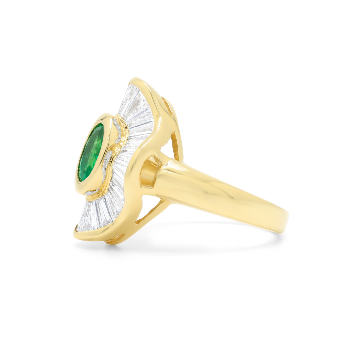 Oval Emerald Antique Ring