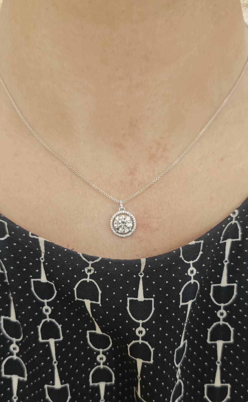 2.16ctm Diamond Round Halo Pendant