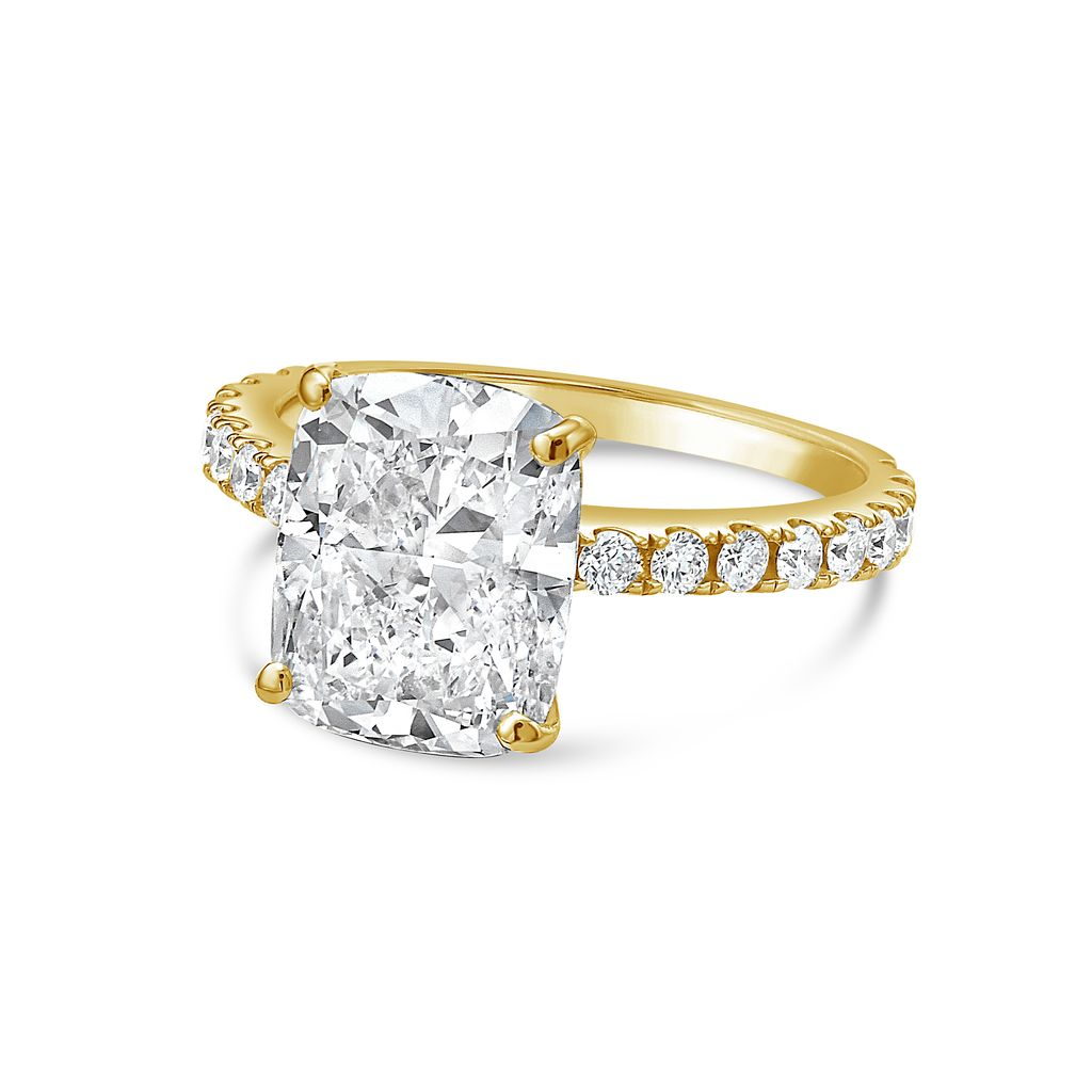 cushion cut with pave band