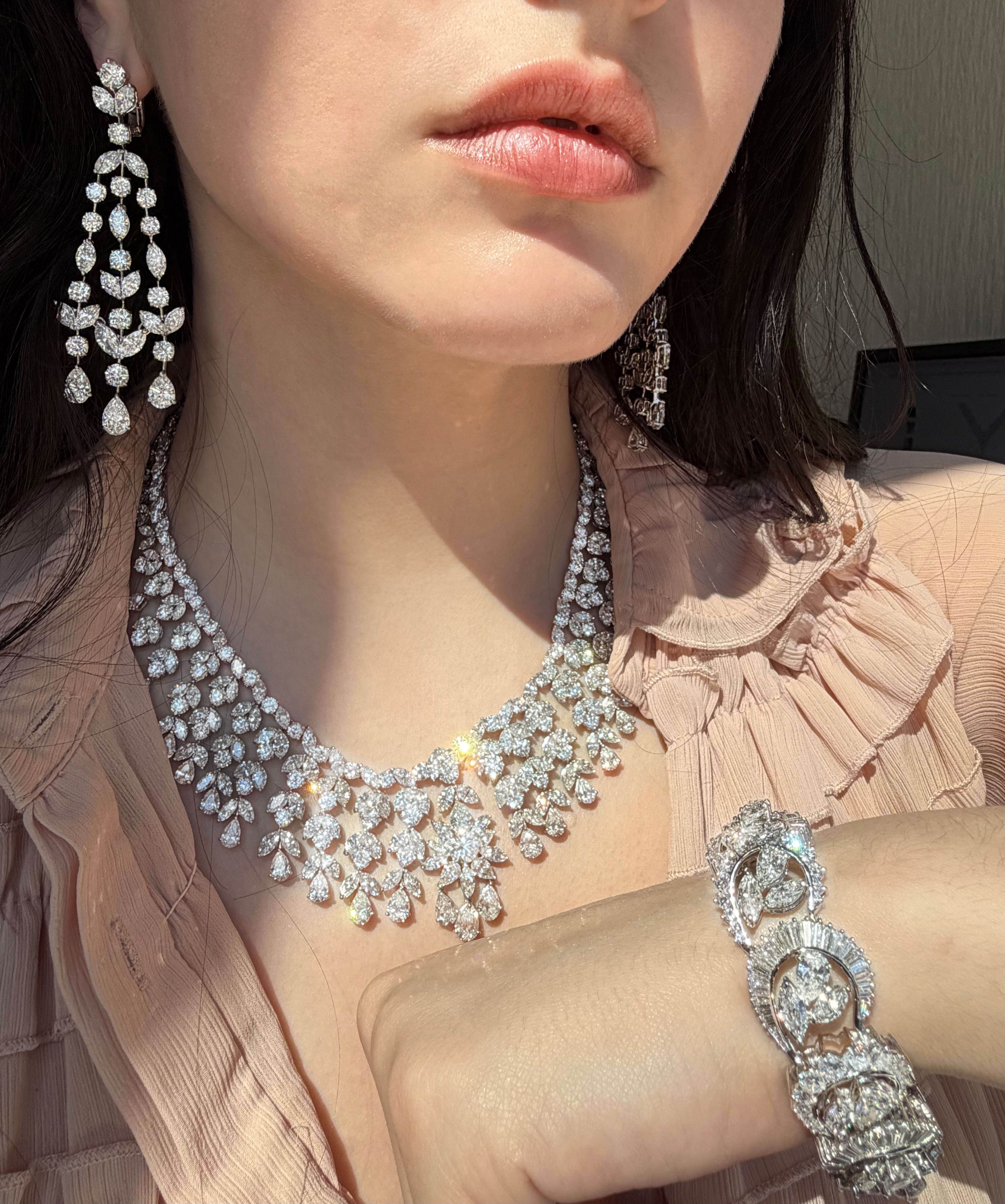 92cts Diamond Flower Necklace