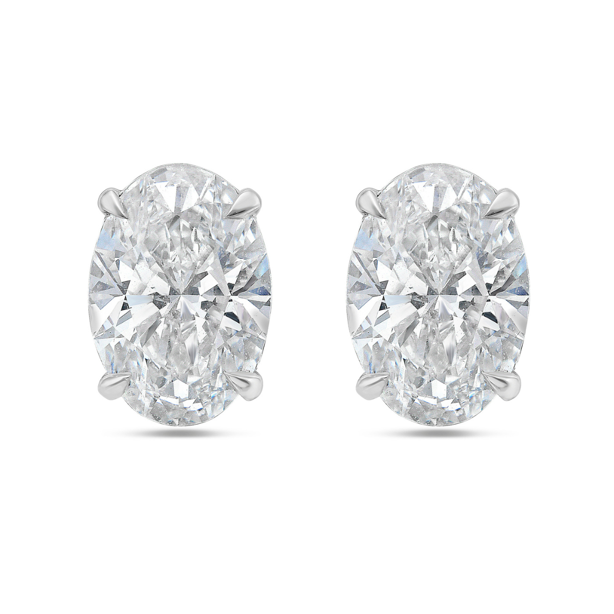 LAB GROWN OVAL DIAMOND STUD