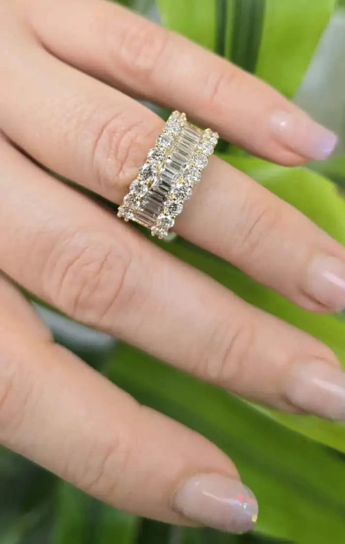 Round and Baguette Three Row Diamond Band