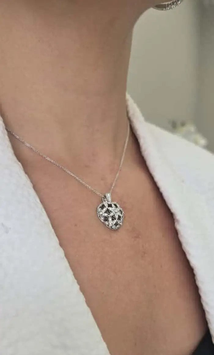 Antique Heart With Round Diamond Pendant