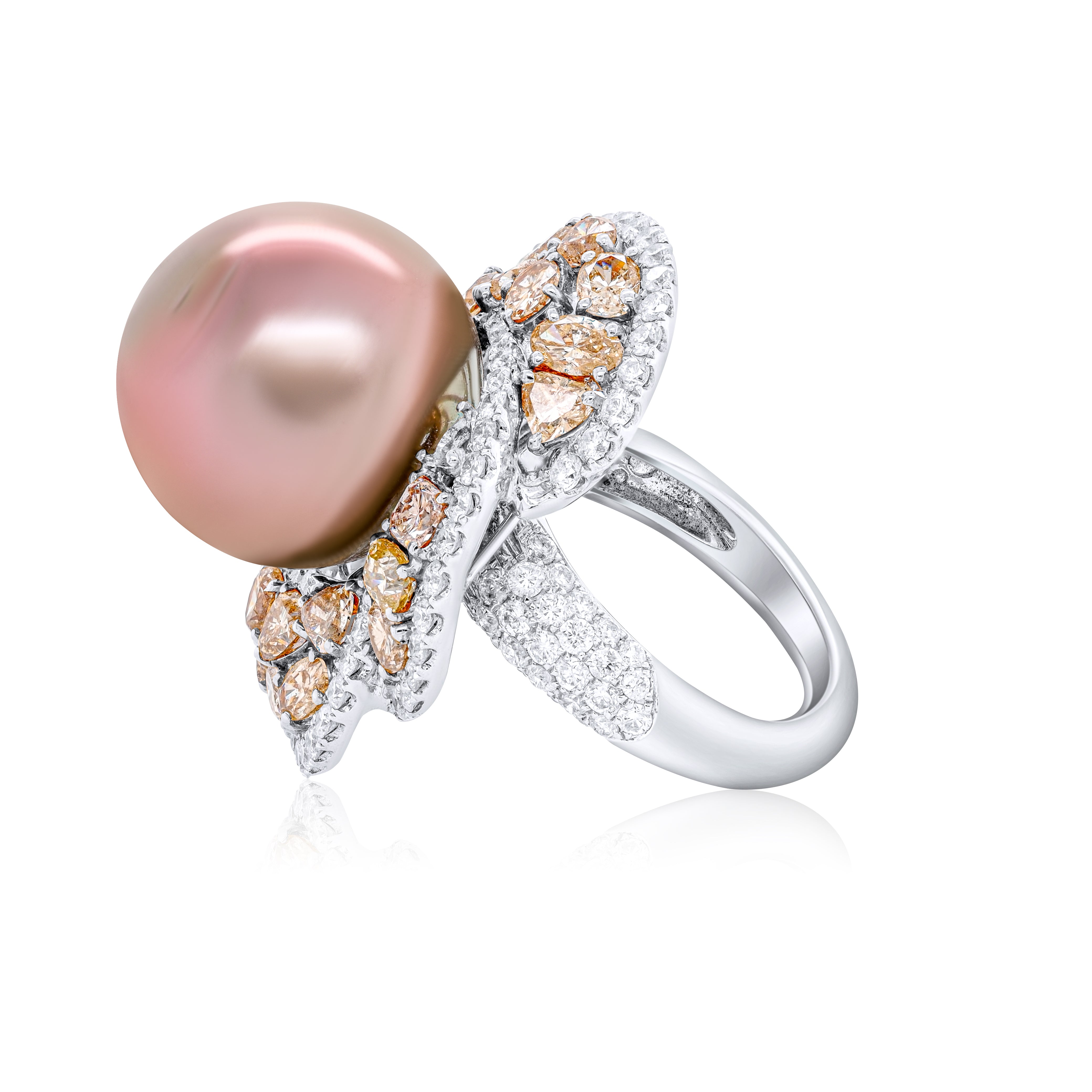 Flower Pearl and Pink Diamond Ring